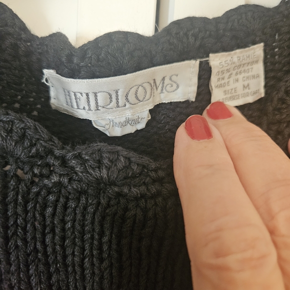 Floral Knit Sweater - Black and Pink - Picture 2 of 3